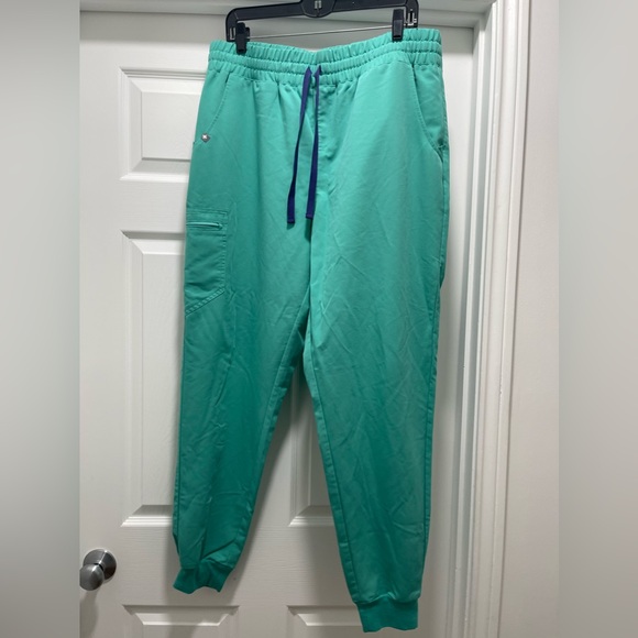 Figs scrubs - Picture 4 of 6